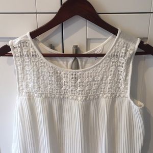 Sleeveless mix media top